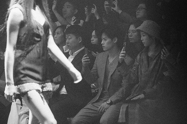 董又霖前排观看Vera Wang大秀.jpg