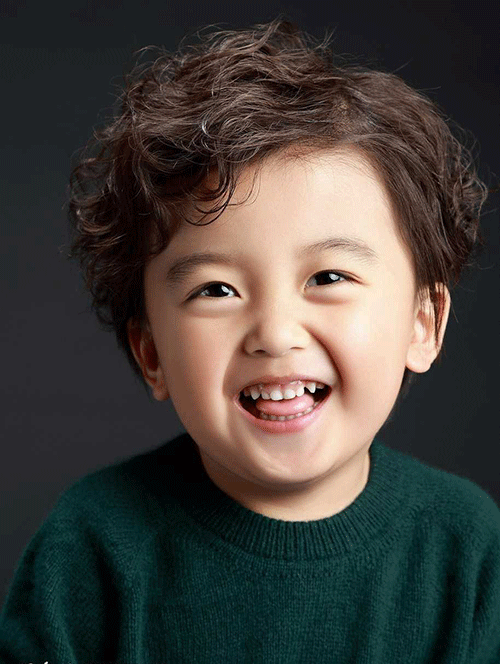 少年派热播邵杰睿演技灵动比大人还抢戏